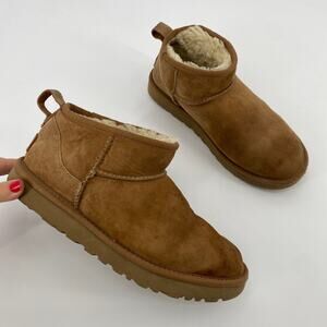 Ugg Chestnut Mini Shearling boots